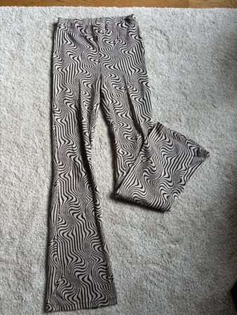 Gemusterte Hose Stradivarius