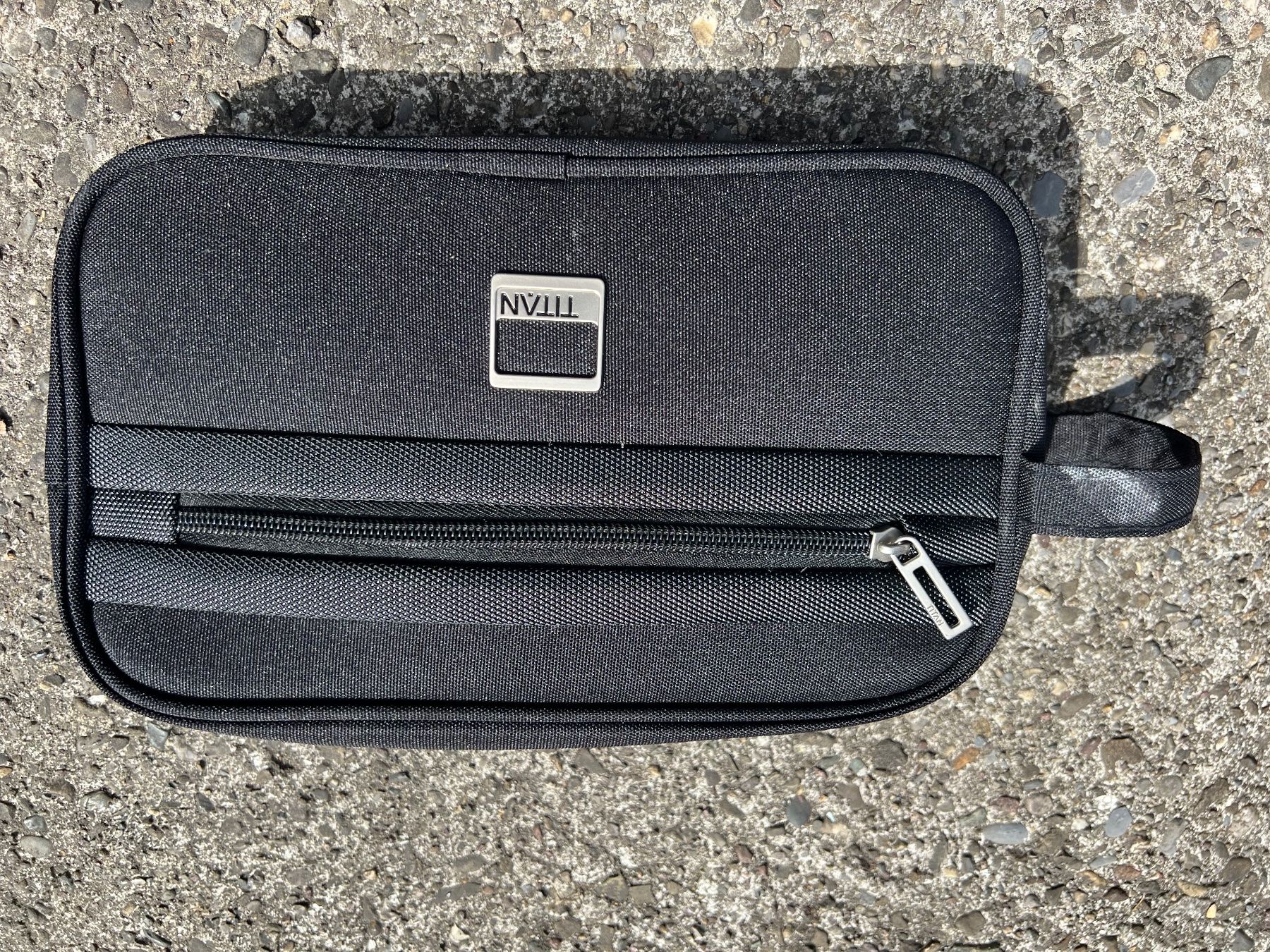 Kosmetikkoffer: Schwarzes TITAN Necessaire – Gebraucht aus Schübelbach von Dolly990_2 3