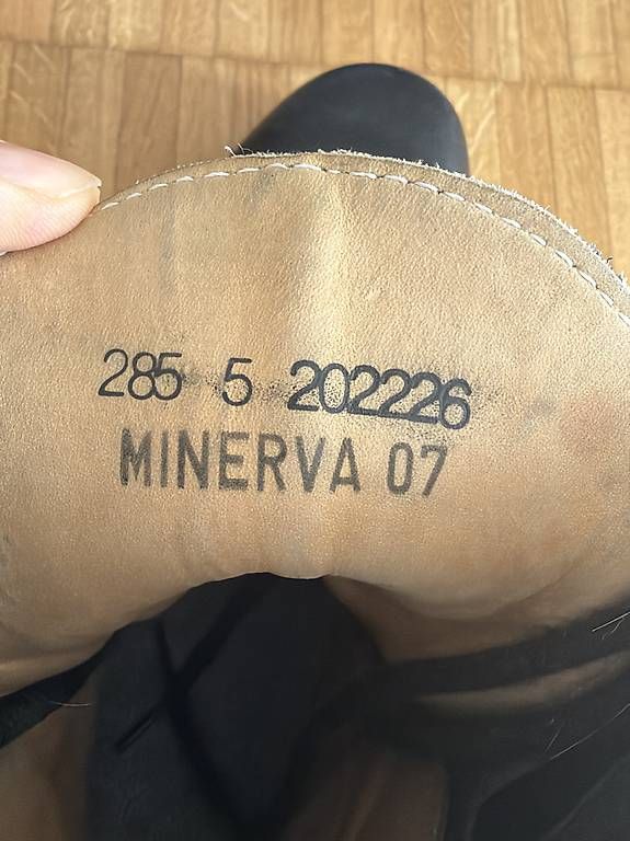Minerva Scarpe da uomo: Scarponi militari minerva – Usato da Gnosca venduto da Fiore89 4
