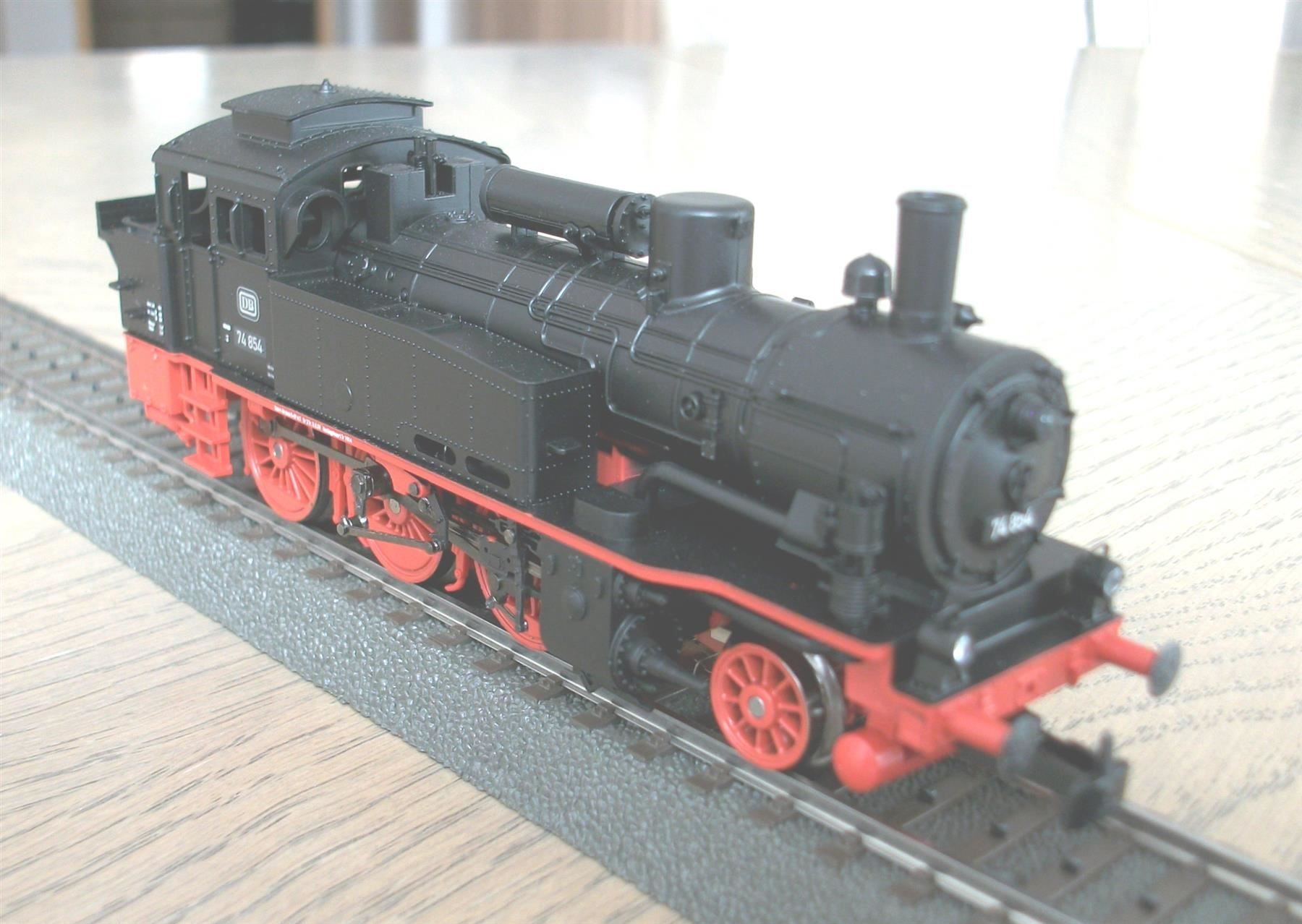 Märklin Modellini di ferrovie: Tender-Dampflokomotive BR 74, digital – Usato da St. Moritz venduto da Manu7500 3