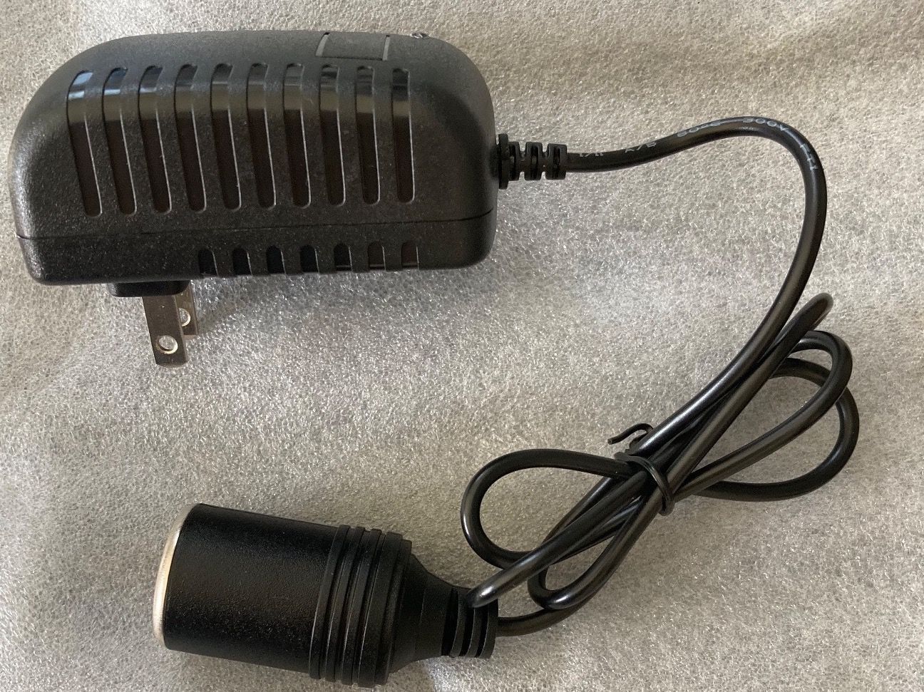 Laufwerke & Adapter: AC/DC Adapter – Neu und originalverpackt aus Pitasch von brunic28229