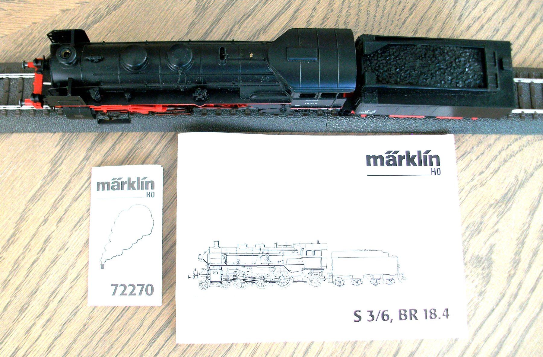 Märklin Modellini di ferrovie: Schlepptender-Dampflokomotive BR 18.4 – Nuovo (secondo la descrizione) da St. Moritz venduto da Manu7500 4