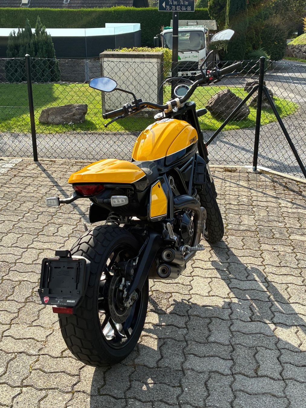 Ducati Strada: Ducati Scrambler Full Throttle jaune, parfait état – Usato da La Tour-de-Peilz venduto da dbu_kml8 3