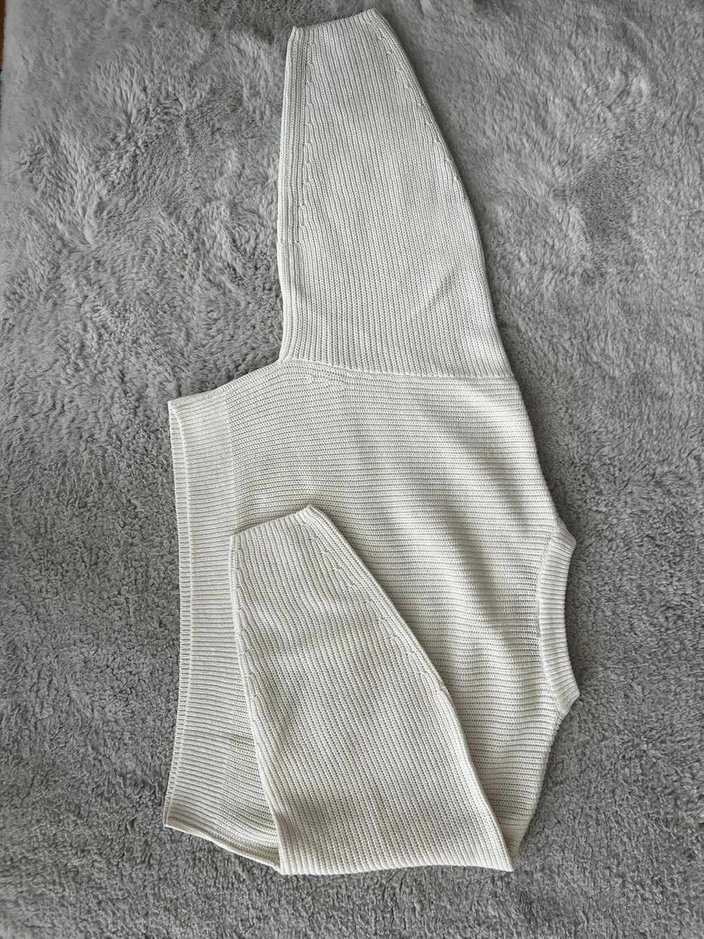 Maglioni & Felpe: Cropped Pullover H&M, Gr. M Cream – Usato da Zürich venduto da lexi_alex 1
