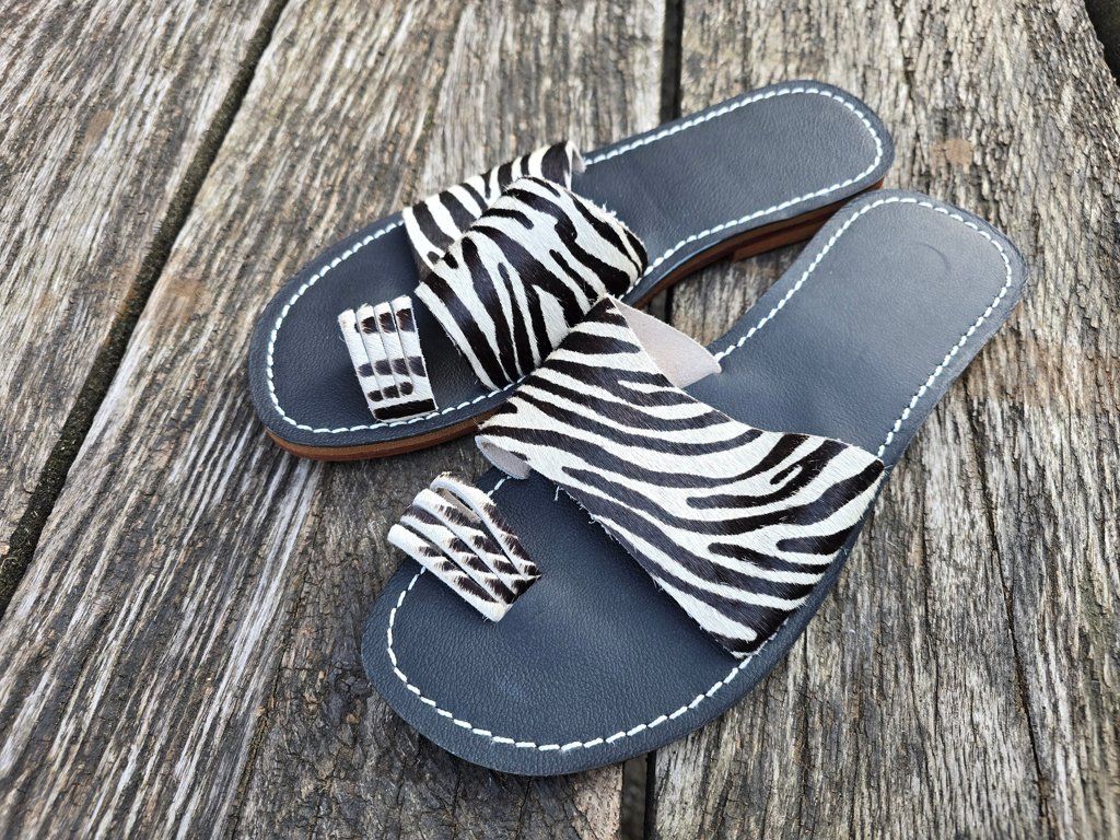 Scarpe da donna: Leder: Flip Flops Zebralook (40/41) – Nuovo (secondo la descrizione) da Romanshorn venduto da Rachacha 3