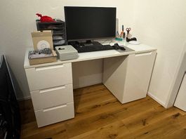 Moderner weisser Schreibtisch  152 × 60 cm