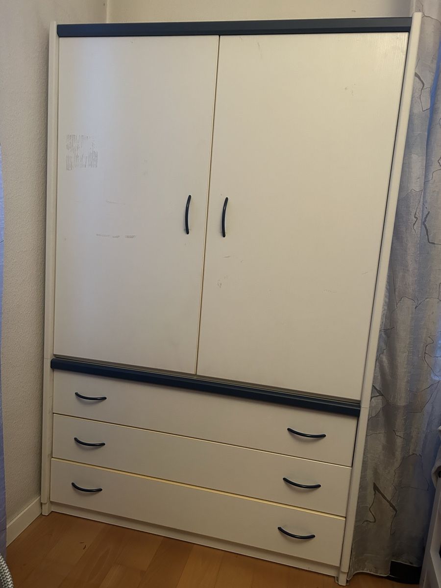 Armadi: Schrank zu Verkaufen – Usato da Köniz venduto da Mic_vbg5 3