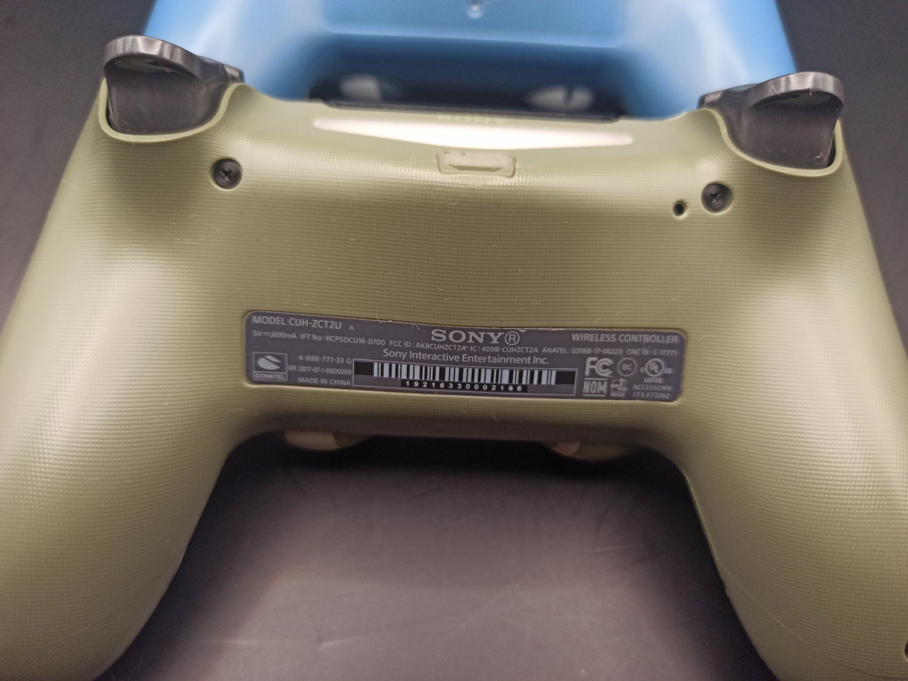 Controller: 2 x Original Controller Sony PS4 Wireless DualShock 4 CAMO – Usato da Oberweningen venduto da mar_87mx 9