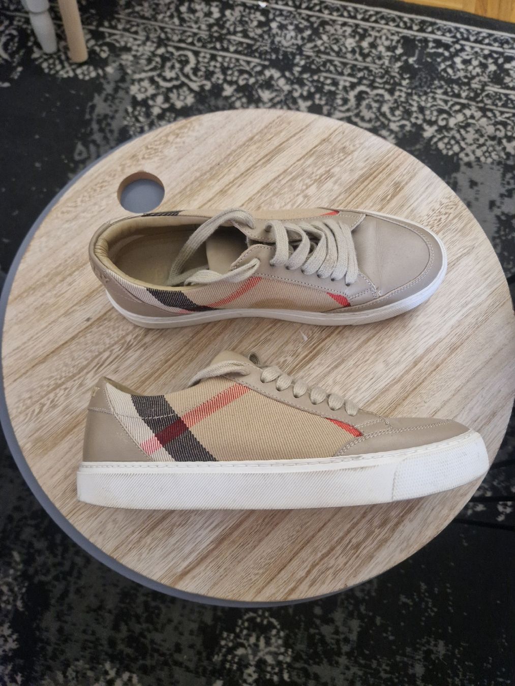 Burberry Damenschuhe: BURBERRY – Gebraucht aus Chavannes pres renens von Scbel 4