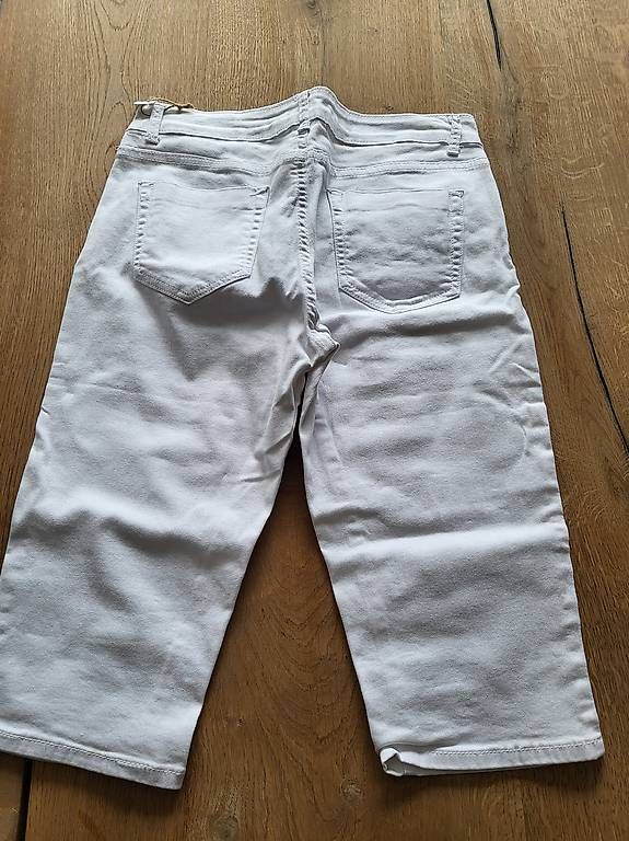 Hosen: Pantalon femme – Gebraucht aus Ecuvillens von loloall 1