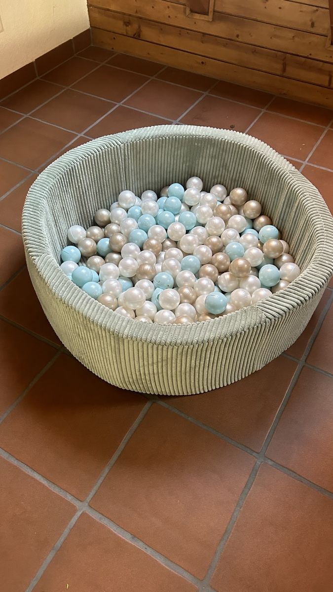 Giocattoli: Hundezuberhör – Nuovo (secondo la descrizione) da Schwerzenbach venduto da IsabelMoerikofer