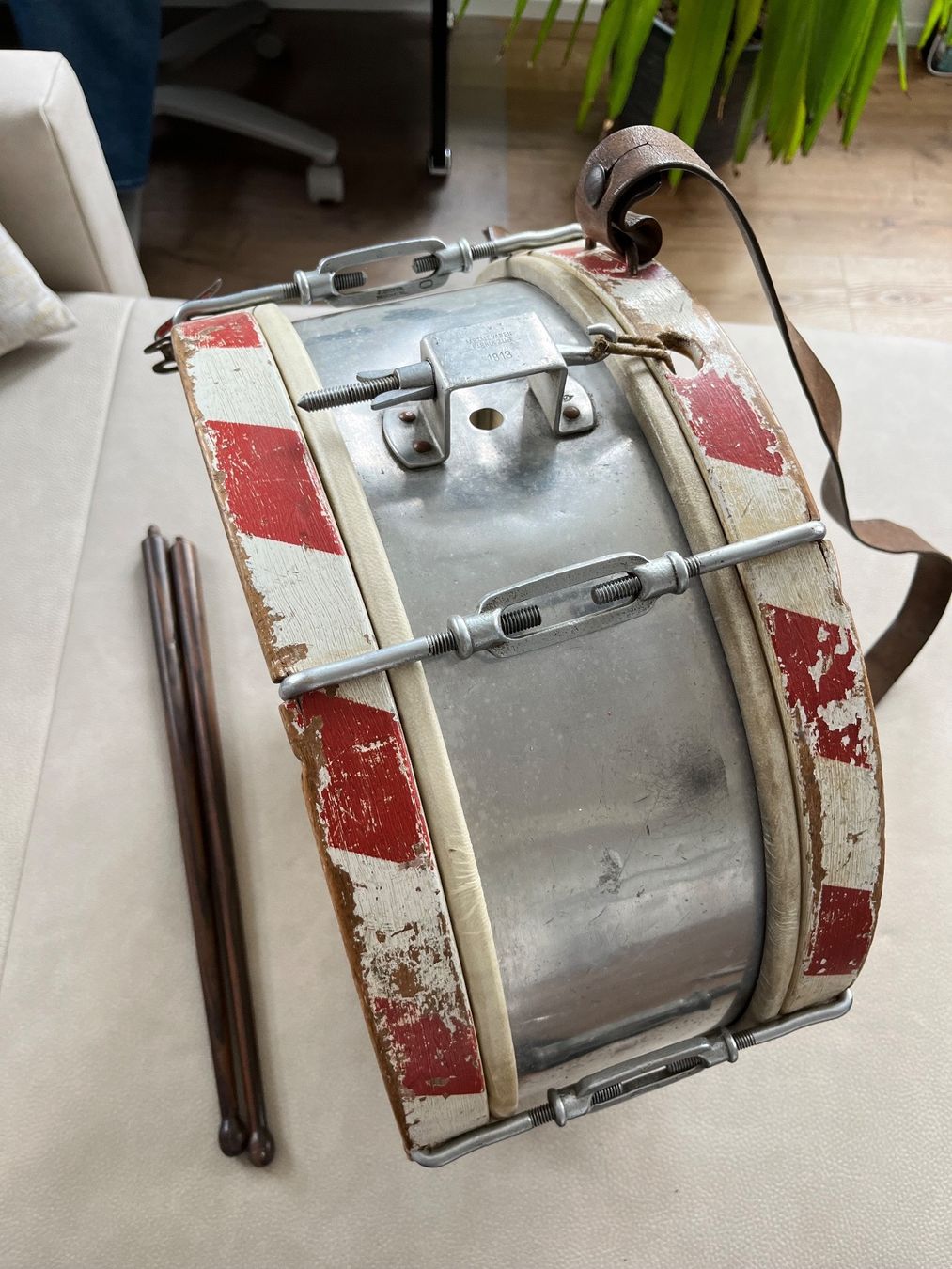 Schweizer Armee Musikinstrumente: Militär Trommel (1913?) – Gebraucht aus Hinterkappelen von  1