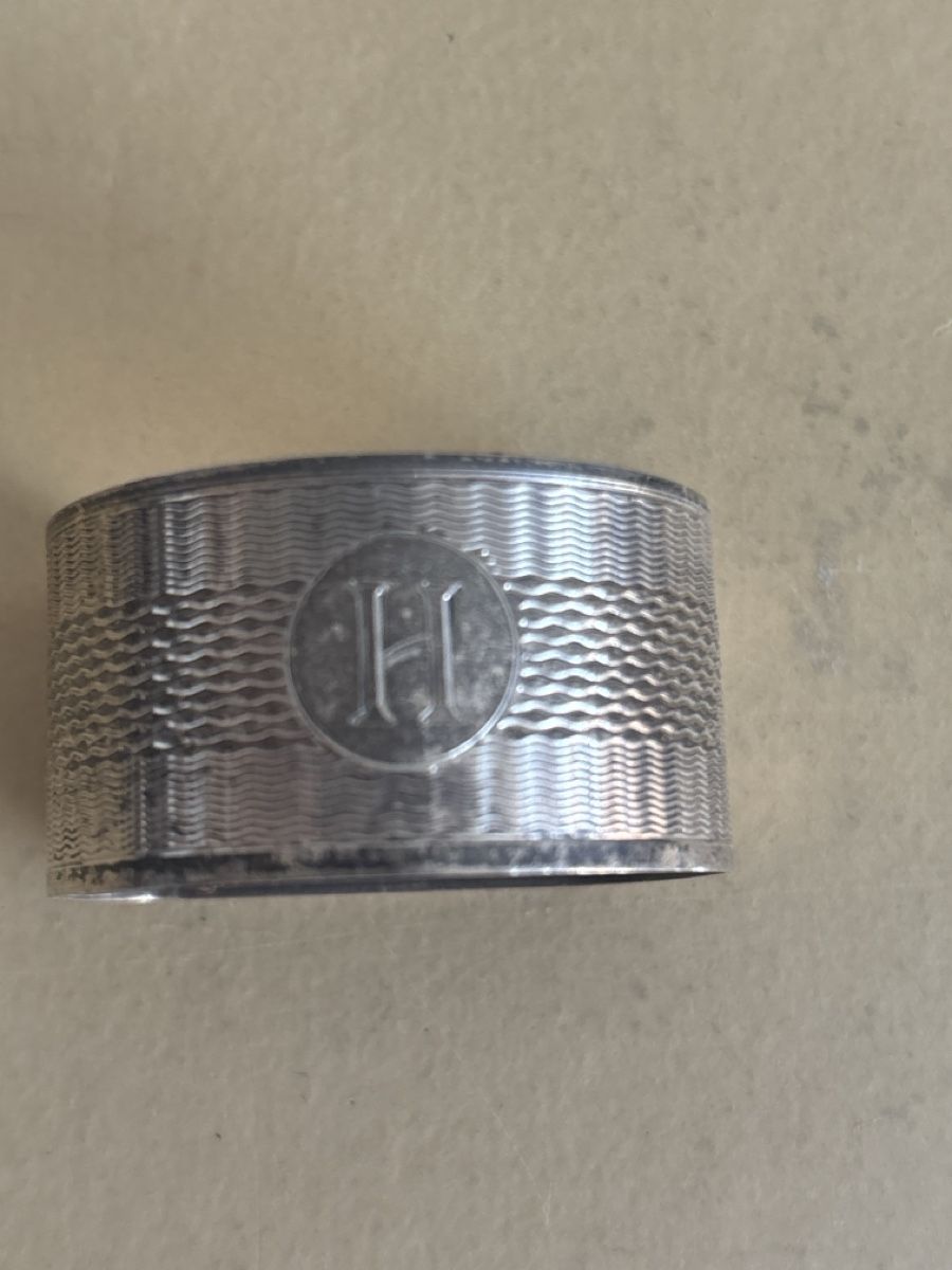 Autres décorations & accessoires: Serviette Ring Silber Initial H gemustert mit Punzen – D'occasion à Sirnach par khe_q88w