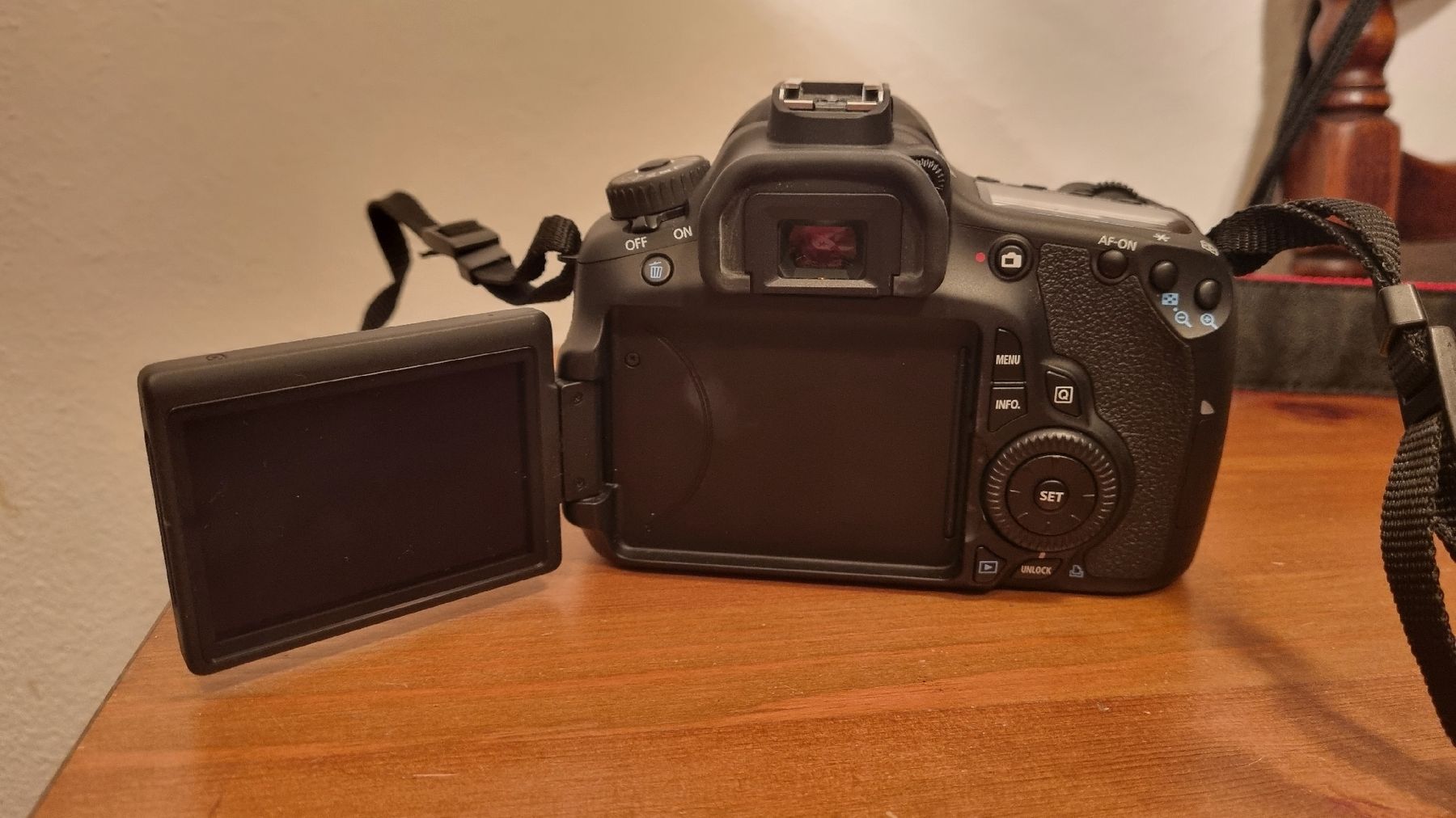 Canon Appareil photo: Canon EOS 60D - Spiegelreflexkamera – D'occasion à Basel par Tsoe1.0 3