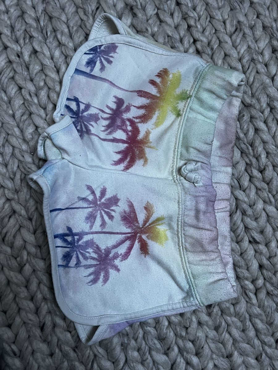 Zara Pantaloni: Zara Shorts Gr.128 – Usato da Bottighofen venduto da fritz-81