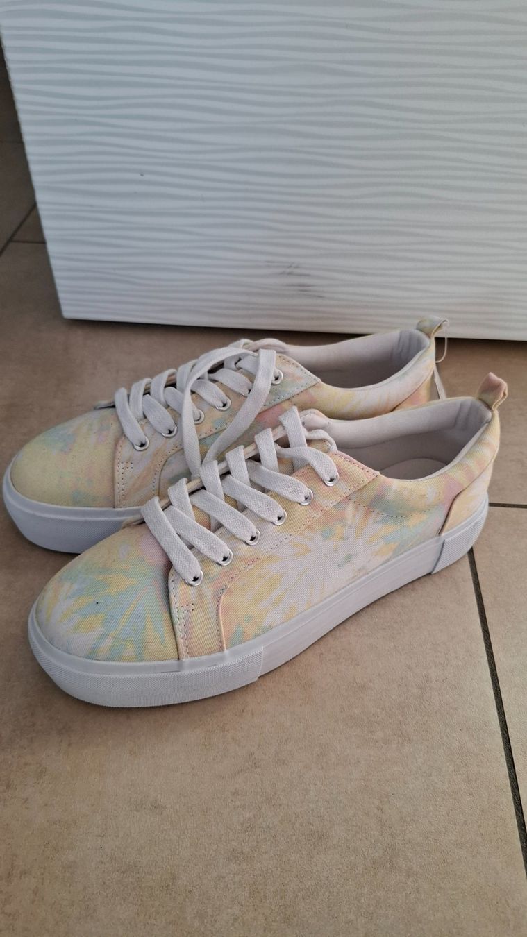 Scarpe da donna: Mode Sneaker - Grösse 39 – Nuovo (secondo la descrizione) da Rickenbach b. Wil venduto da VeryLovelyThings