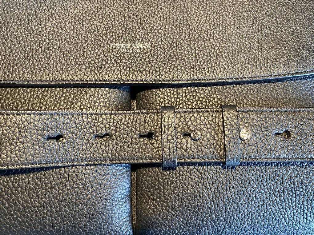 Borse: GIORGIO ARMANI Messenger Bag aus Leder – Usato da Salenstein venduto da Masterm1 2