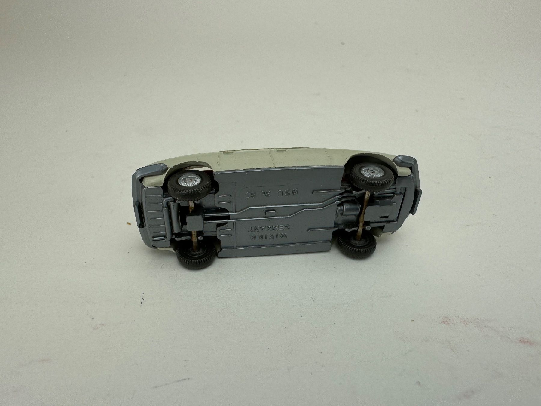Wiking Modellini d'auto: NSU RO 80 perlweiss mit eingesetzten Lenkrad – Usato da Elm venduto da Wikmtz 2