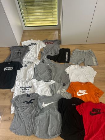Diverse Markenkleider Grössen M/S/XL