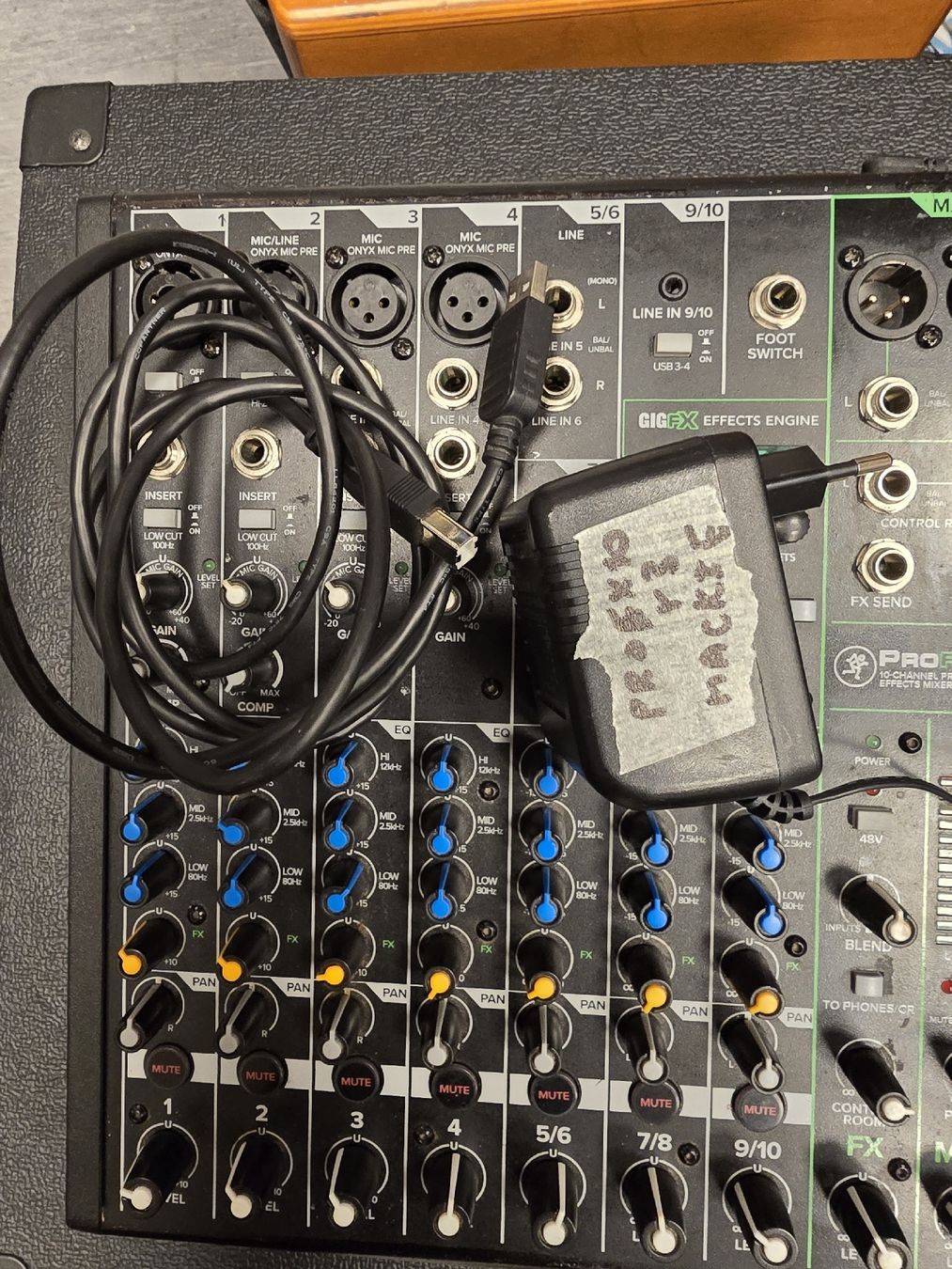 Mackie Console di mixaggio: Mackie ProFX10v3 Mixer – Usato da Zürich venduto da Roy-Events-Zurich 3