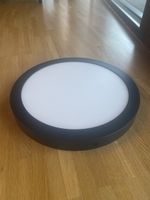 LED-Deckenleuchte 2/3 top zustand.