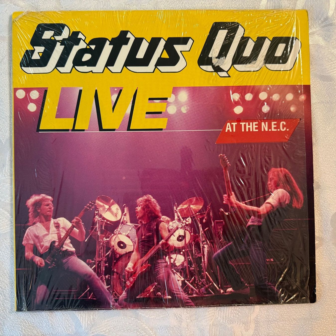 Dischi in vinile: STATUS QUO - LIVE AT THE N.E.C. – Usato da Zürich venduto da fehlton