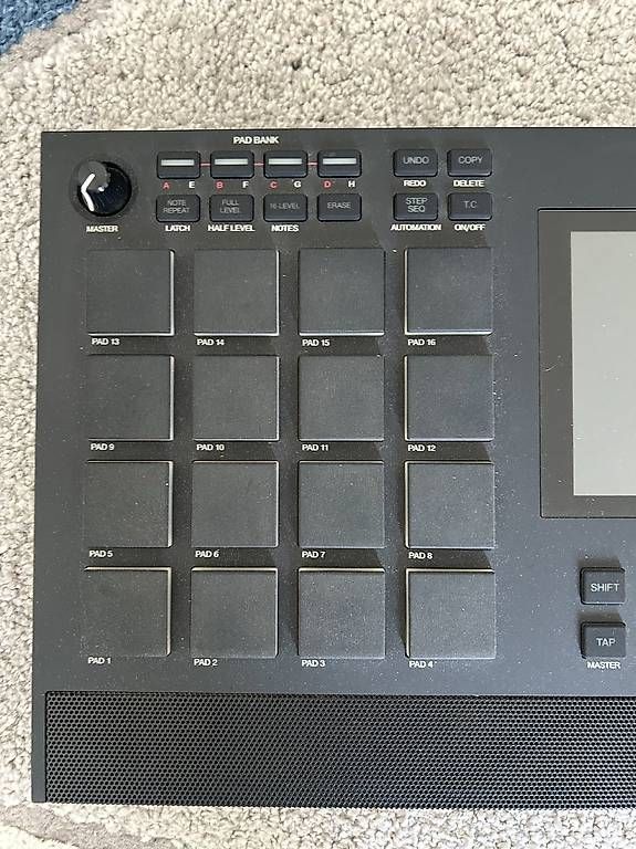 Instruments de musique: AKAI MPC LIVE II – D'occasion à Bern par lor_s9hx 1