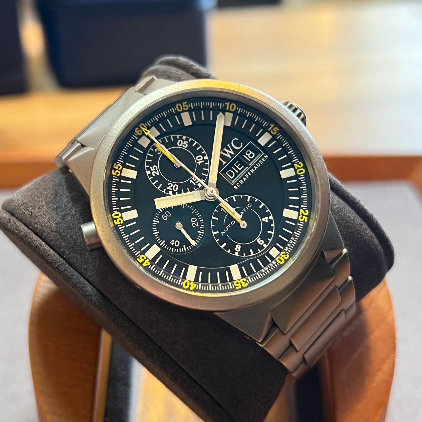 IWC Montres: IWC GST Automatic Chronograph IW371501 – D'occasion à Carouge GE par Watchaser 7