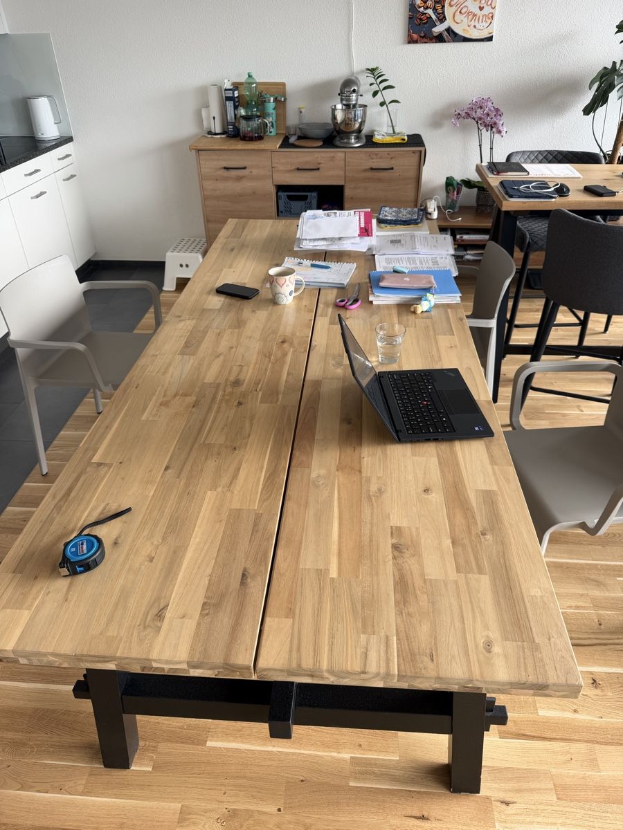 Tables: Table new – D'occasion à Zug par lap_88cb
