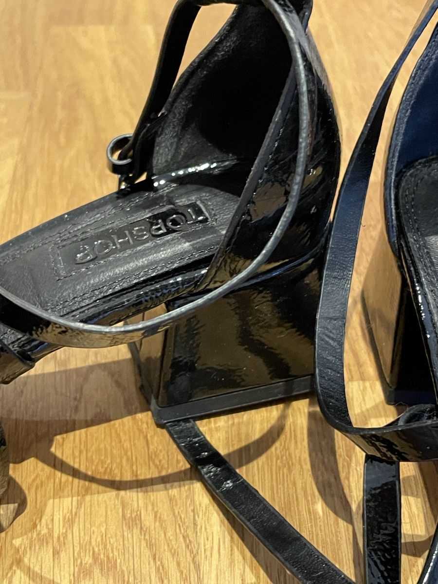 Damenschuhe: Pumps Lackleder – Gebraucht aus Baar von oldnewnew 2