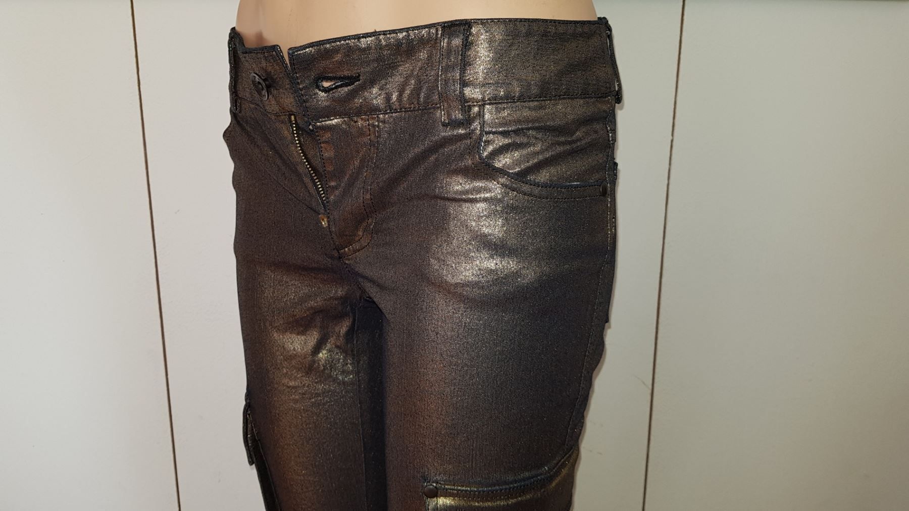 Jeans: Jeans ALICE + OLIVIA    Taille/Grosse 34 CH (2) – Usato da Cossonay-ville venduto da Super-Price-Quality 5