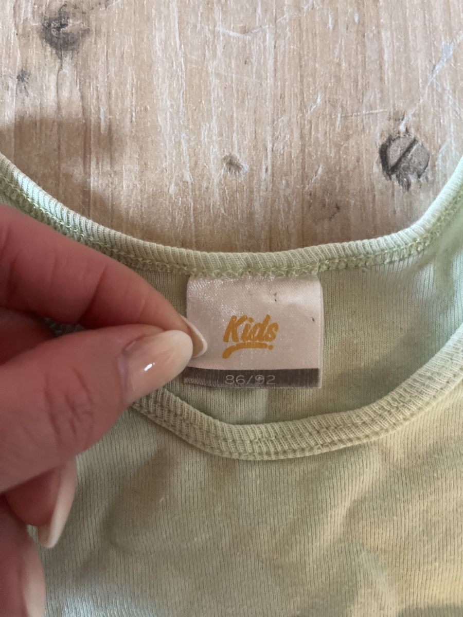 Camicette, T-shirt & Top: Süsses Mädchen Top Gr. 86/92, hellgrün – Usato da Kaisten venduto da saleforfun 1