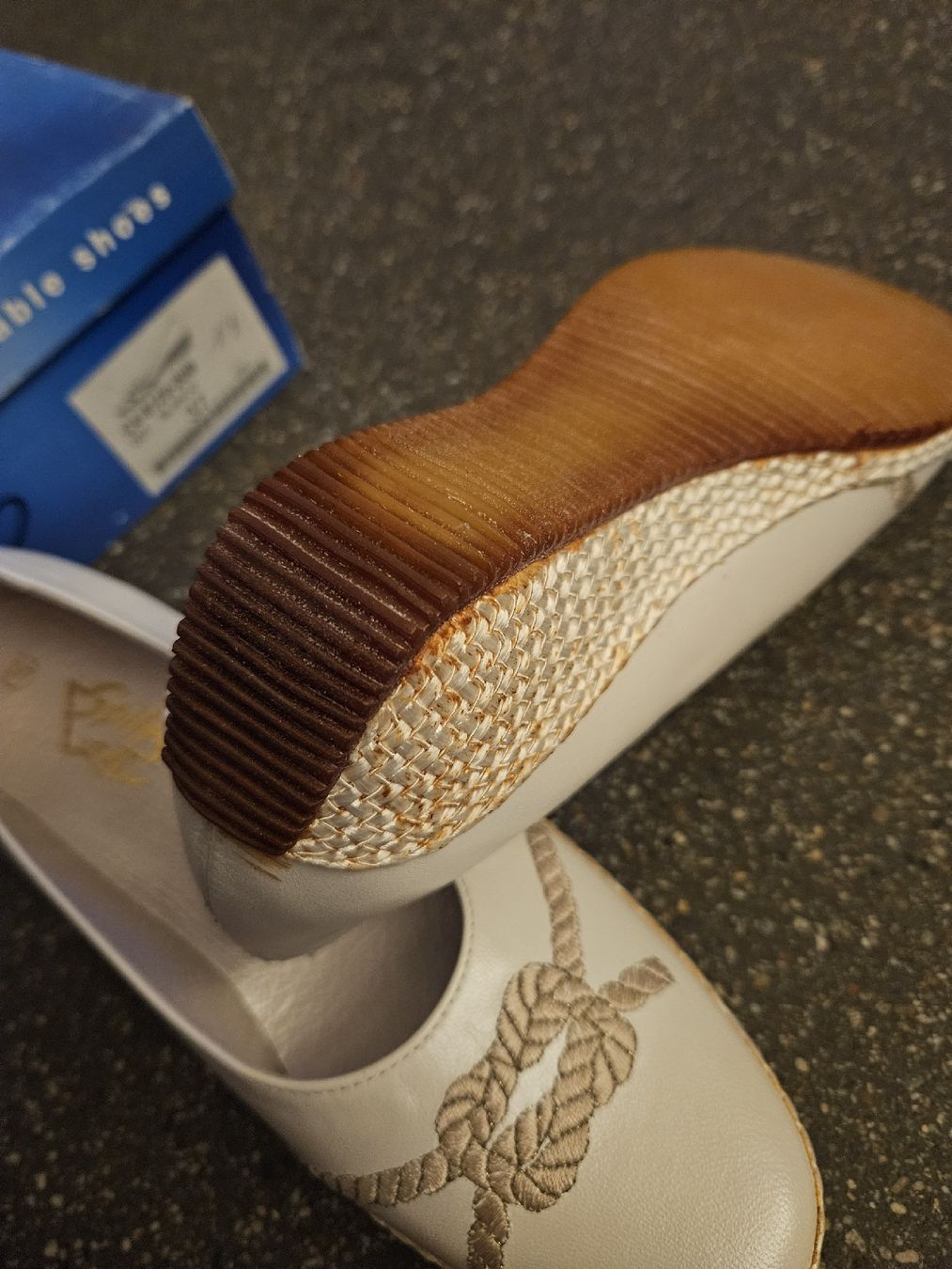 Scarpe da donna: Spiffy Damenschuhe Grösse 37 weiss Leder  – Nuovo (secondo la descrizione) da Anwil venduto da tamoos 3