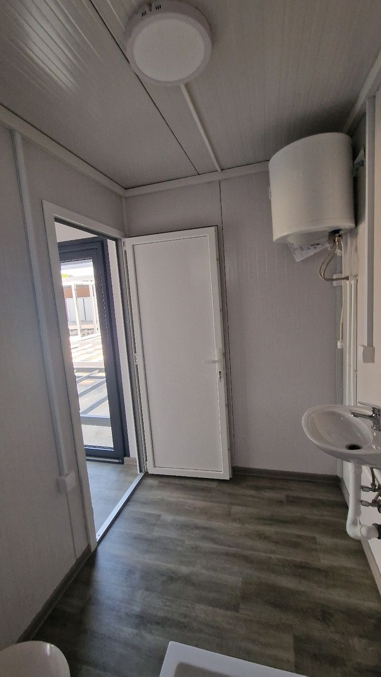 Contenitori edile: Bürocontainer / Hofladen inkl. Bad/WC – Nuovo (secondo la descrizione) da Oftringen venduto da Britta 4
