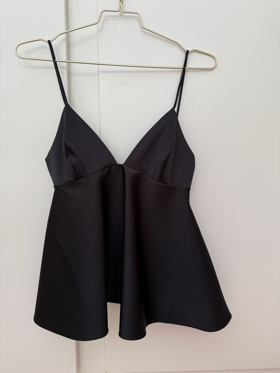 Top: Classic Satin Slip Top NEW – Nuovo e nell'imballaggio originale da Zürich venduto da eve_m2gr