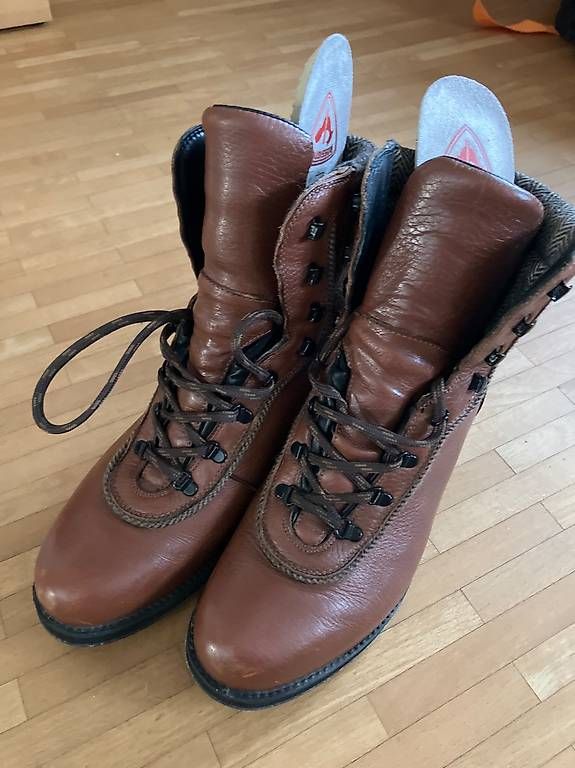 Chaussures femmes: stiefeletten grösse 38.5 – D'occasion à baar par Lstar