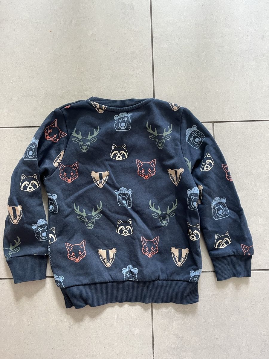 C&A Pullover & Sweatshirts: Dunkelblauer Pullover, Gr. 104, C&A – Gebraucht aus Zürich von jmg_8005 1