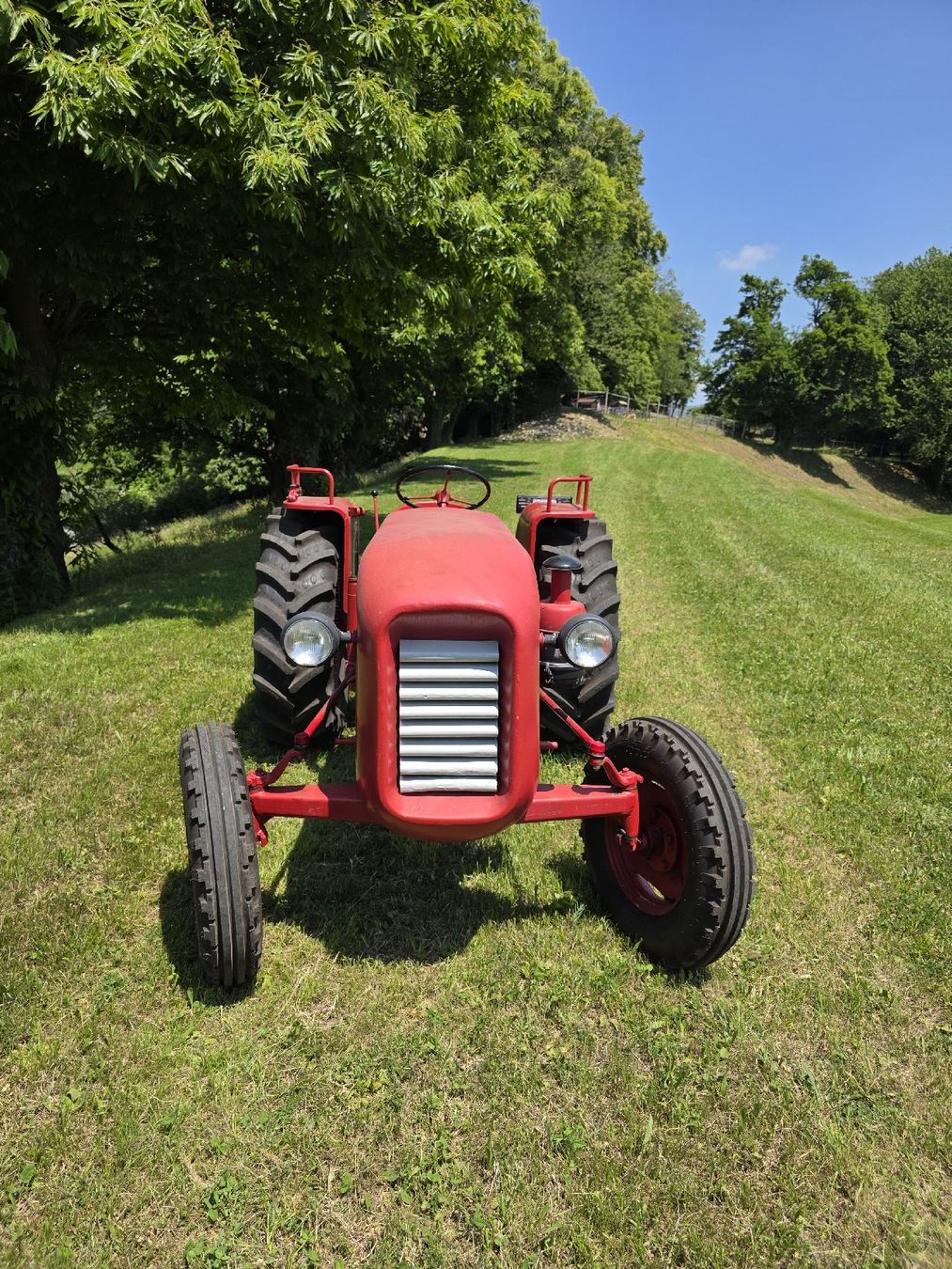 Bucher Trattori: Bucher D-4000 – Usato da Arzo venduto da Ferriagri 1