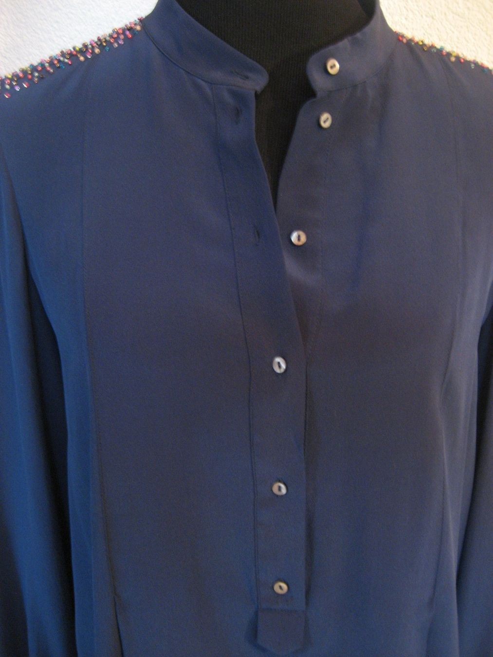 Madeleine Camicette: Blouse 100% soie Madeleine taille 40 – Nuovo (secondo la descrizione) da Delémont venduto da marryb 1