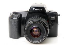 Canon EOS 1000F mit Obj. 35-80mm 1:4-5,6