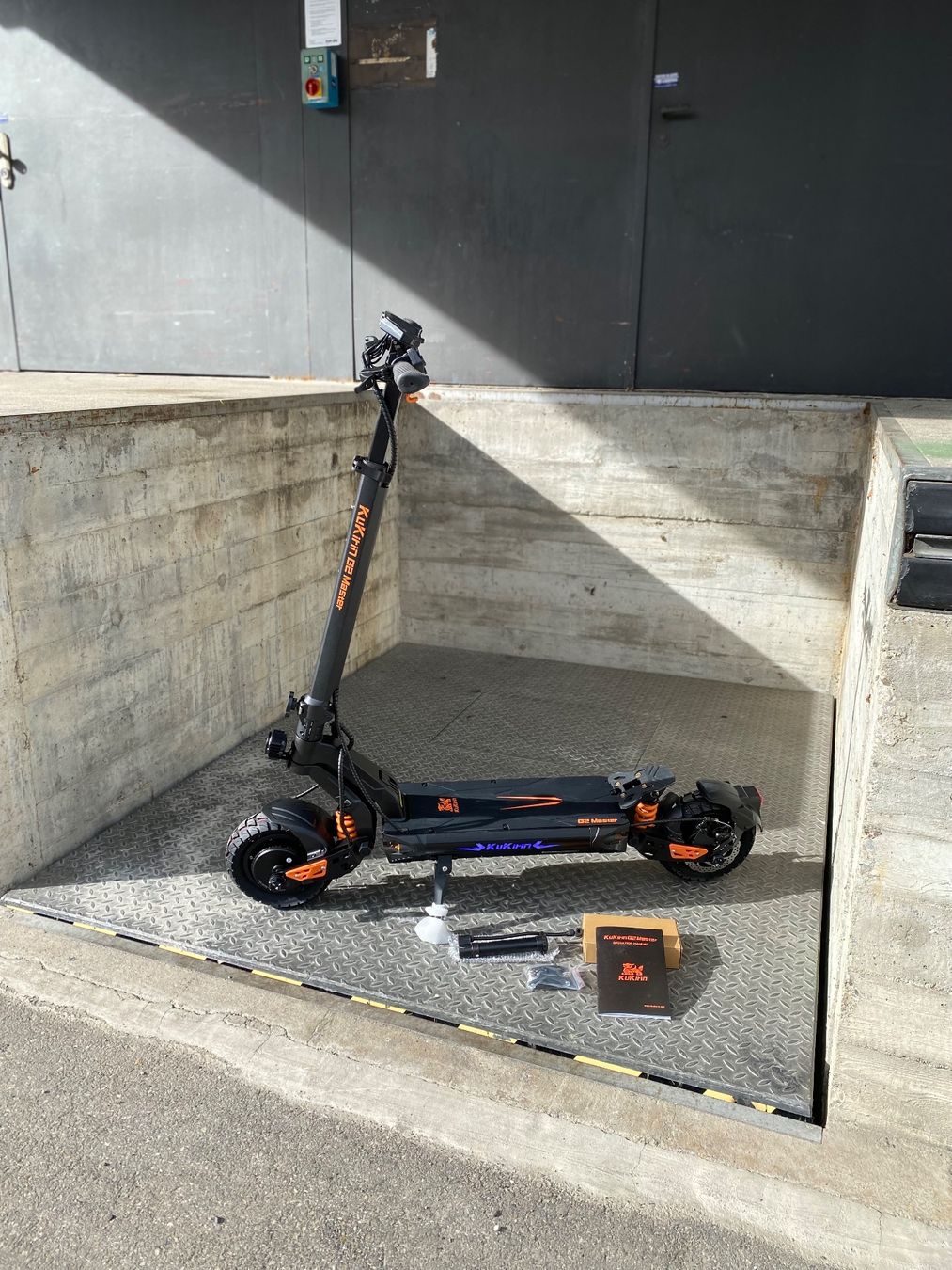 Kickboard: Kukirin G2 Master Upgrade Version E-Scooter Doppelmotor – Nuovo e nell'imballaggio originale da Unterengstringen venduto da RAAL.INEX 4