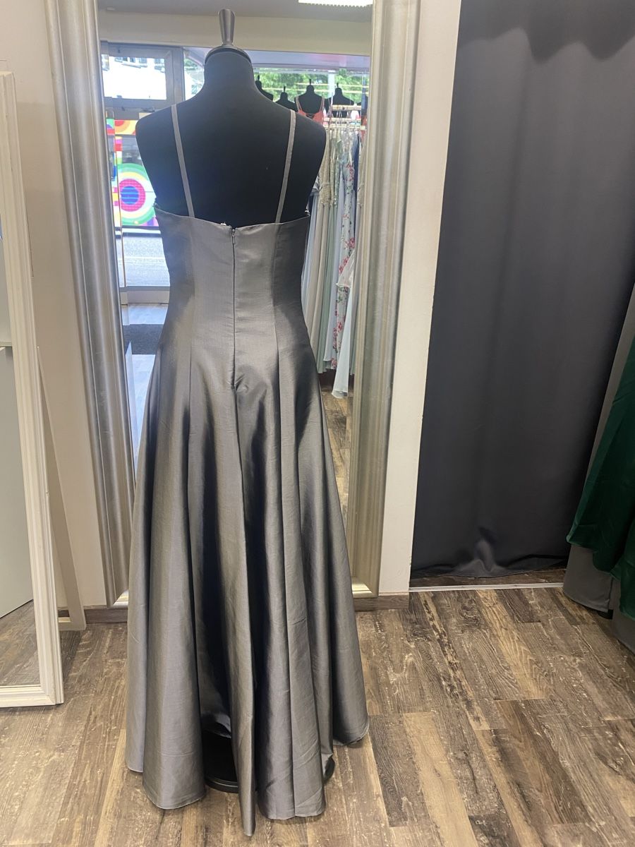 Kleider: Abendkleid- Festkleid Grau-Silber 36 – Neu (gemäss Beschreibung) aus Schlatt ZH von mak_wrr6 1