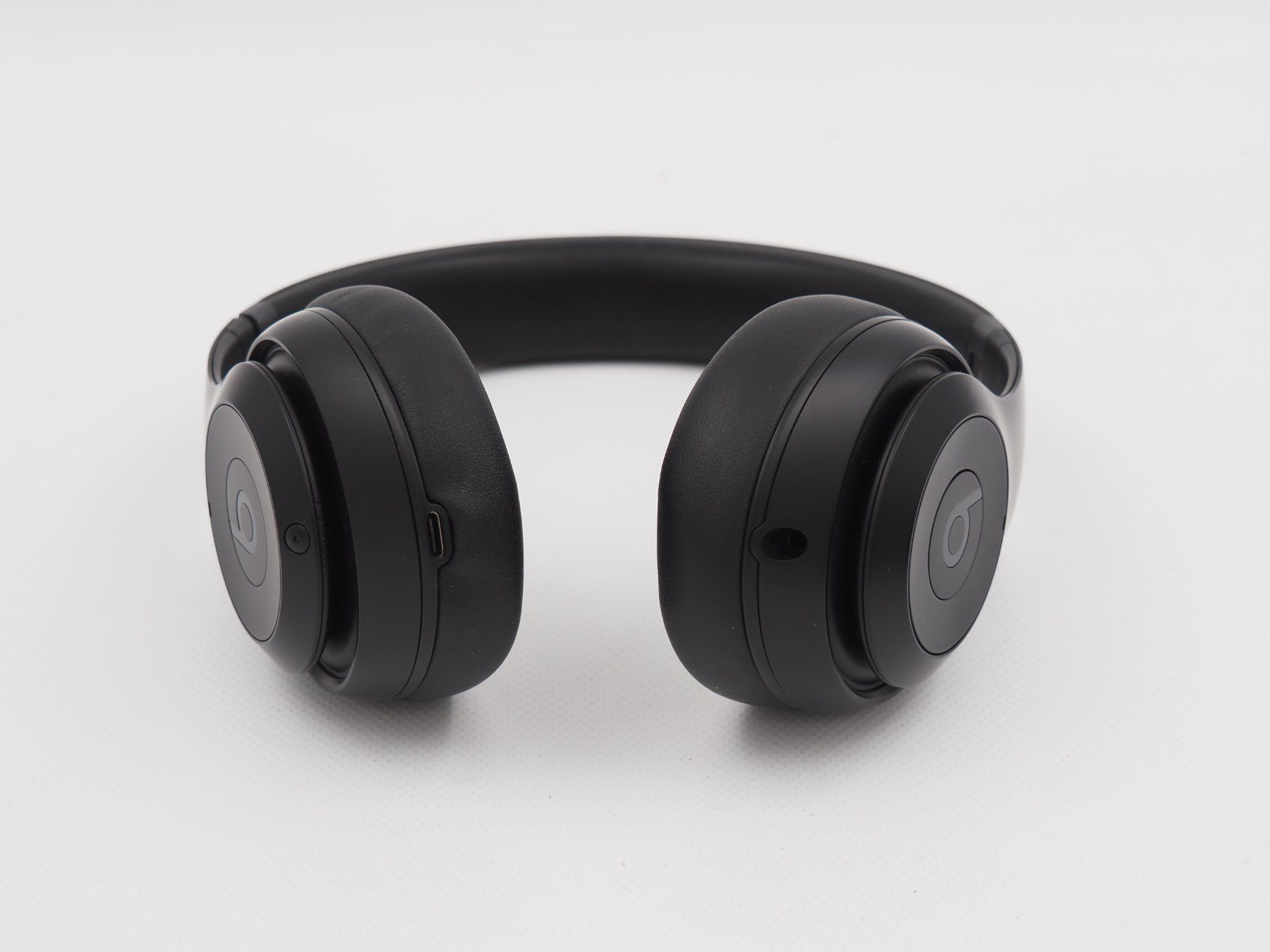 Beats Kopfhörer: BEATS Studio Pro Bluetooth Kopfhörer (26070604) – Gebraucht aus Zürich von fundsachenverkauf 1