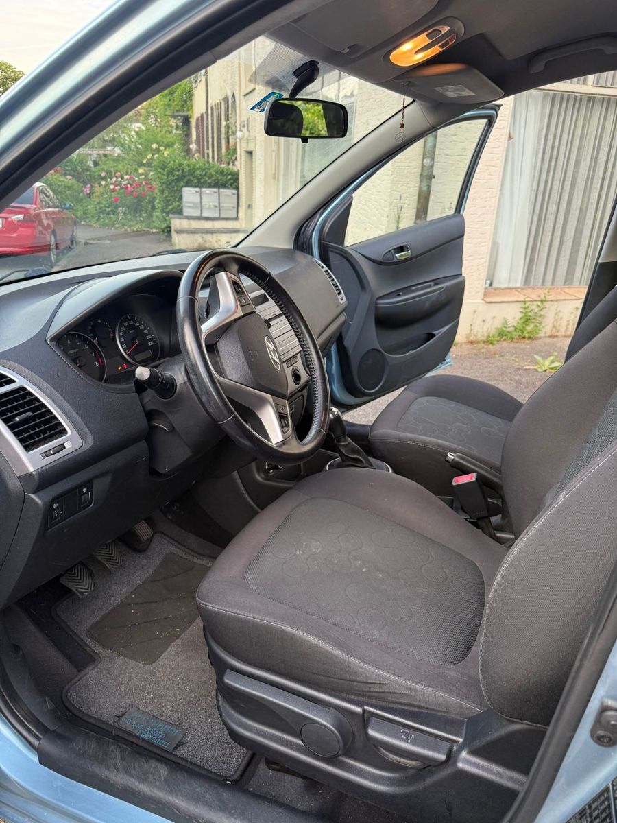 Hyundai Automobili: Hyundai i20 1.4 – Usato da Wetzikon ZH venduto da mx5rx7 6