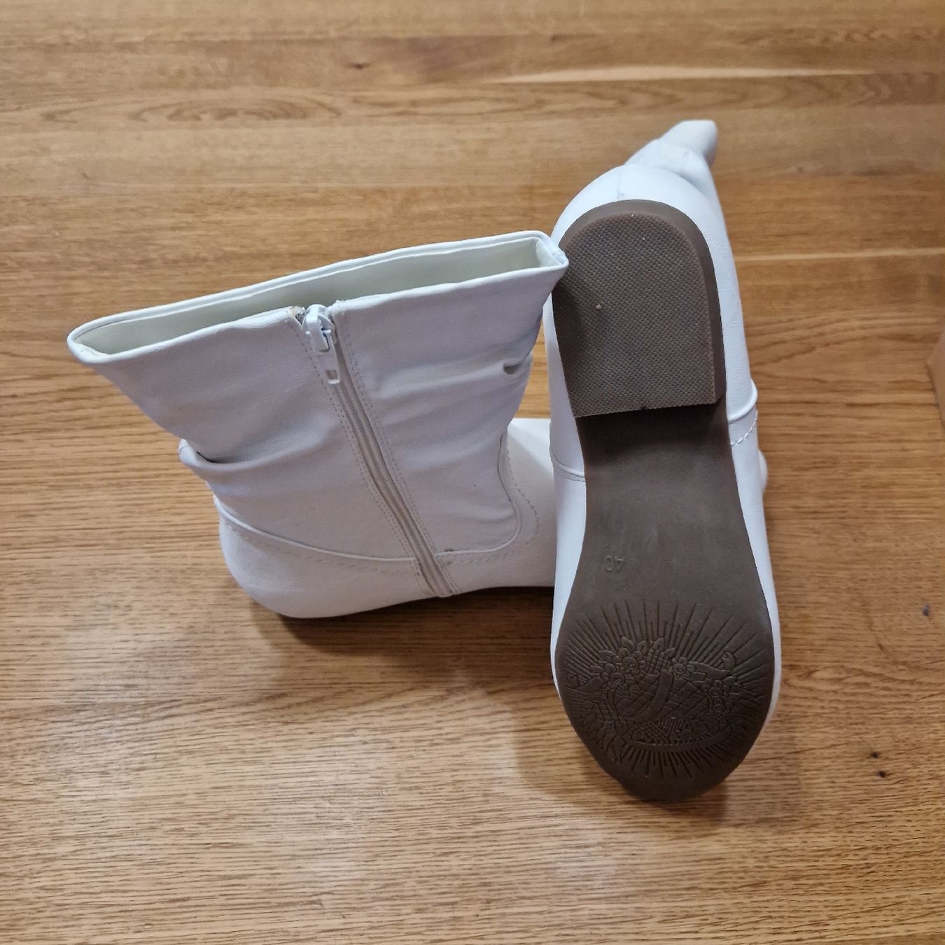 Chaussures femmes: Stiefeletten Grösse 40 – Neuf (Voir description) à Siebnen par Nice_meis 2