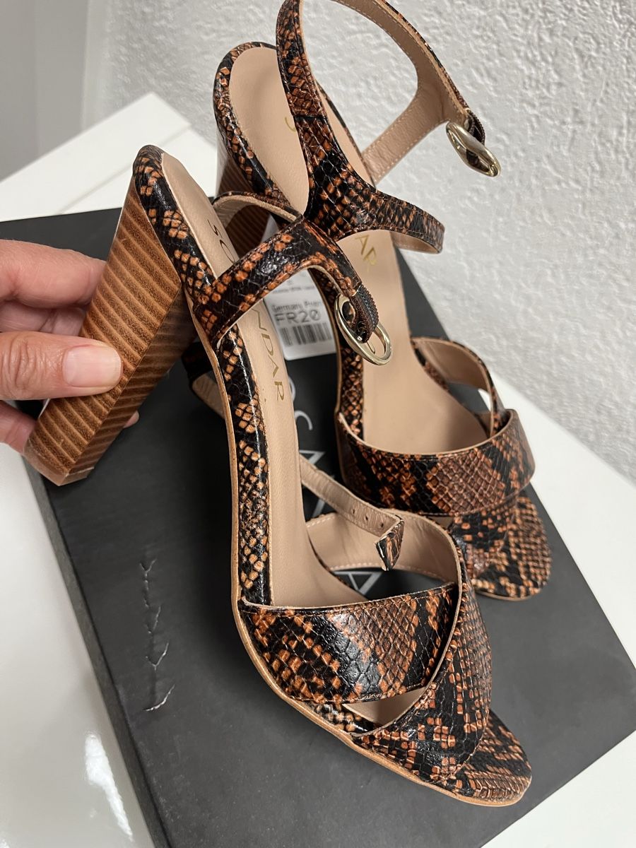 Scarpe da donna: SOSANDAR Sandalen,Leder 38, NEU – Nuovo e nell'imballaggio originale da Zeiningen venduto da man_69cj
