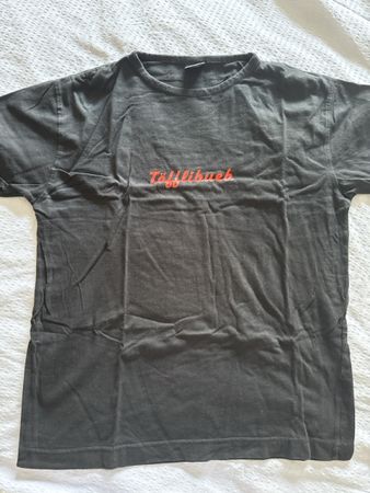 Schwarzes T-Shirt "Töfflibueb" von Sterneföifi, Grösse M