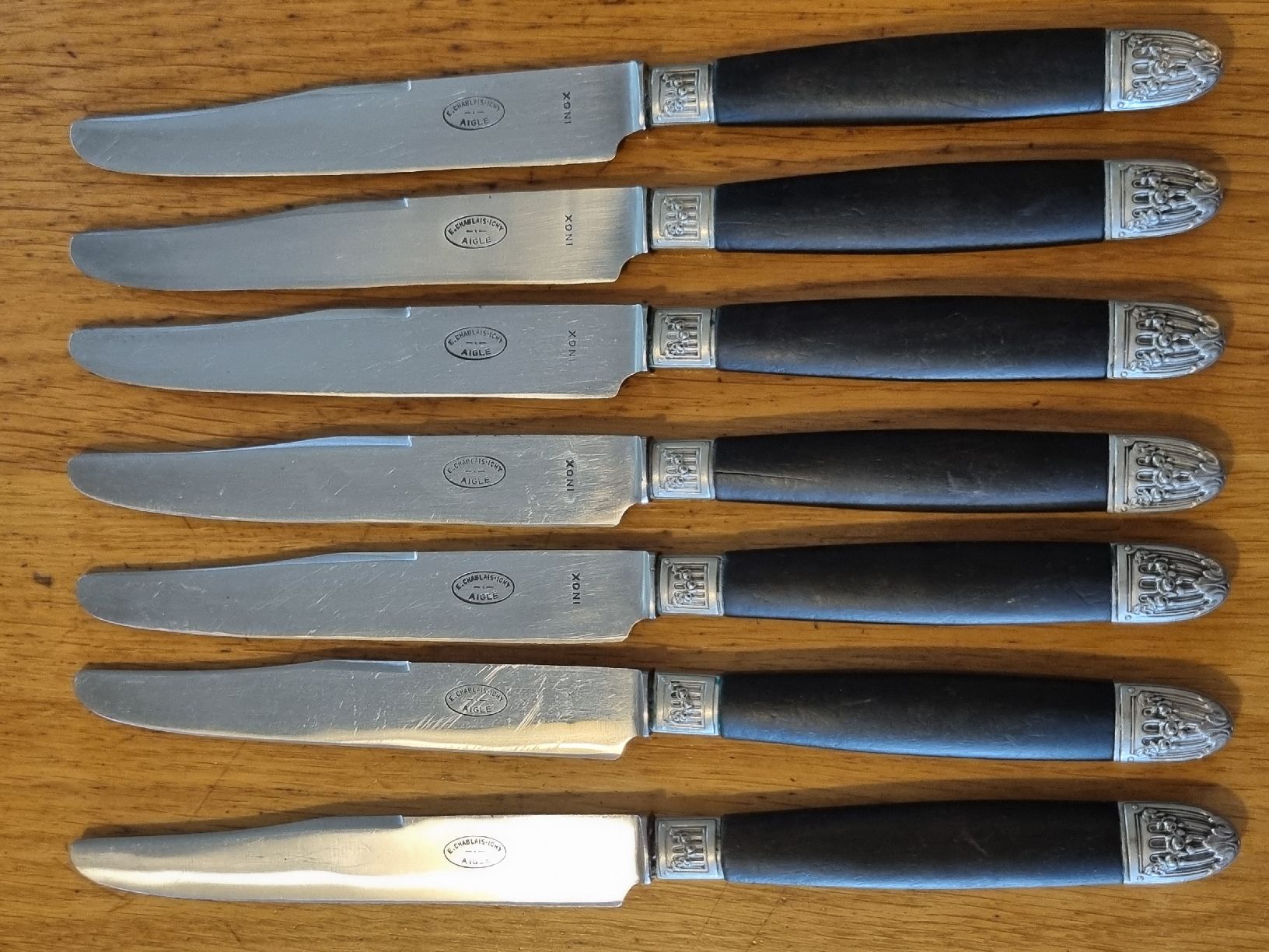 Couteaux: Ensemble de 7 couteaux de table E. Châtelai-Ichy Aigle Inox – D'occasion à Les Cullayes par yan_nvn9 3