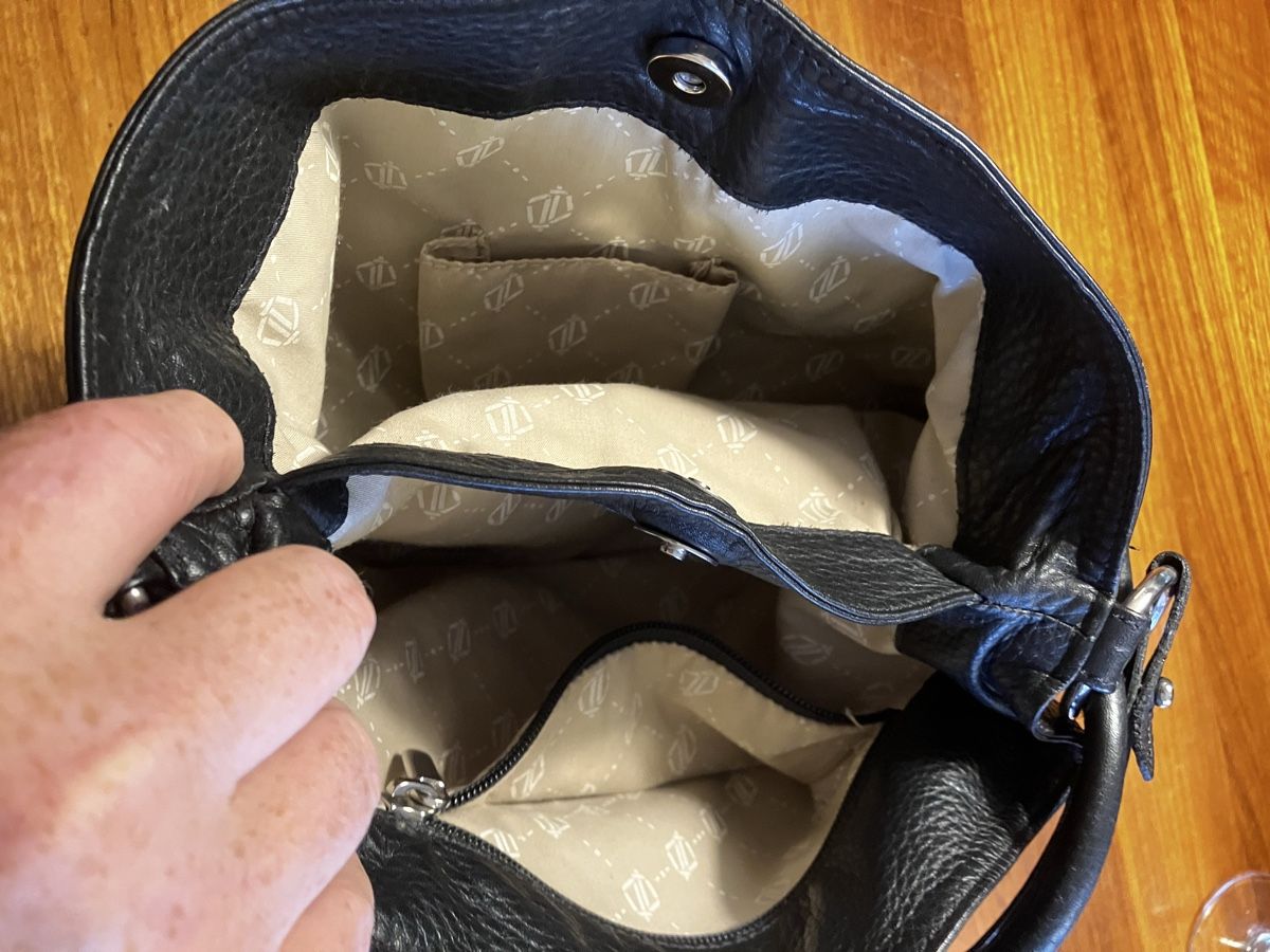 Borse da donna: Beuteltasche Leder schwarz – Usato da Herzogenbuchsee venduto da stellafarella 7
