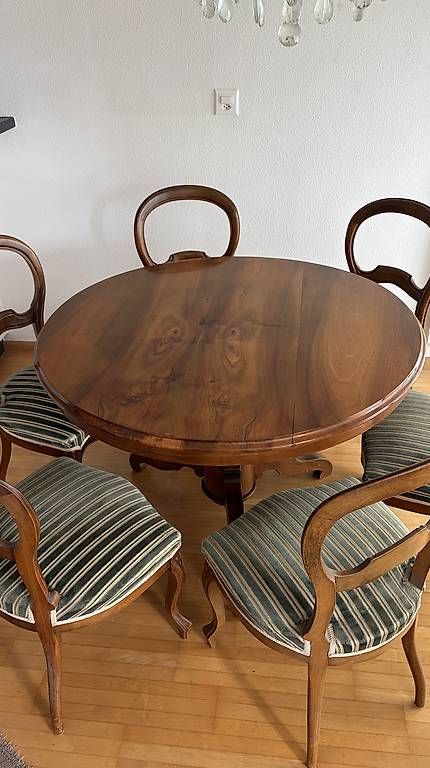 Set di tavolo e panche: Tisch und Stühle Louis-Philippe – Usato da Muttenz venduto da lillizoo